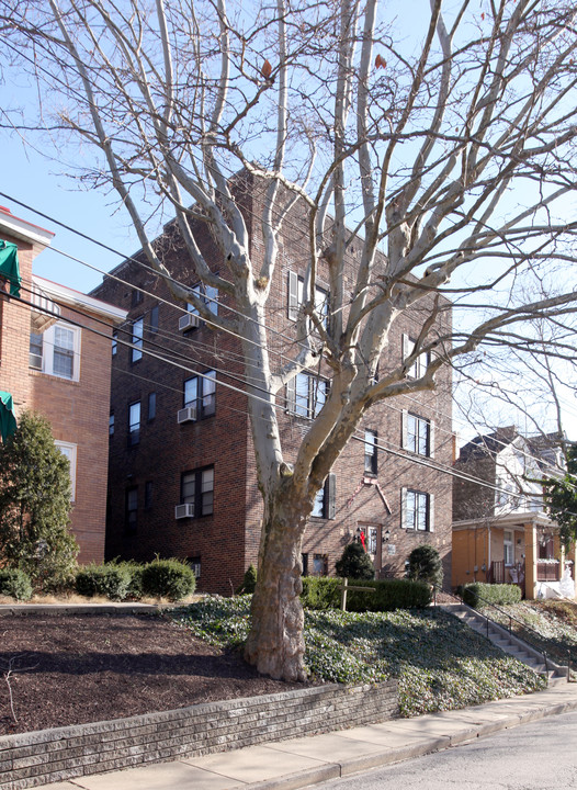 1320 Arkansas Ave in Pittsburgh, PA - Foto de edificio