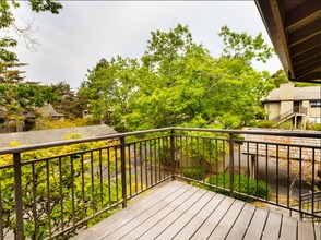 74 Galen St in Lake Oswego, OR - Building Photo - Building Photo