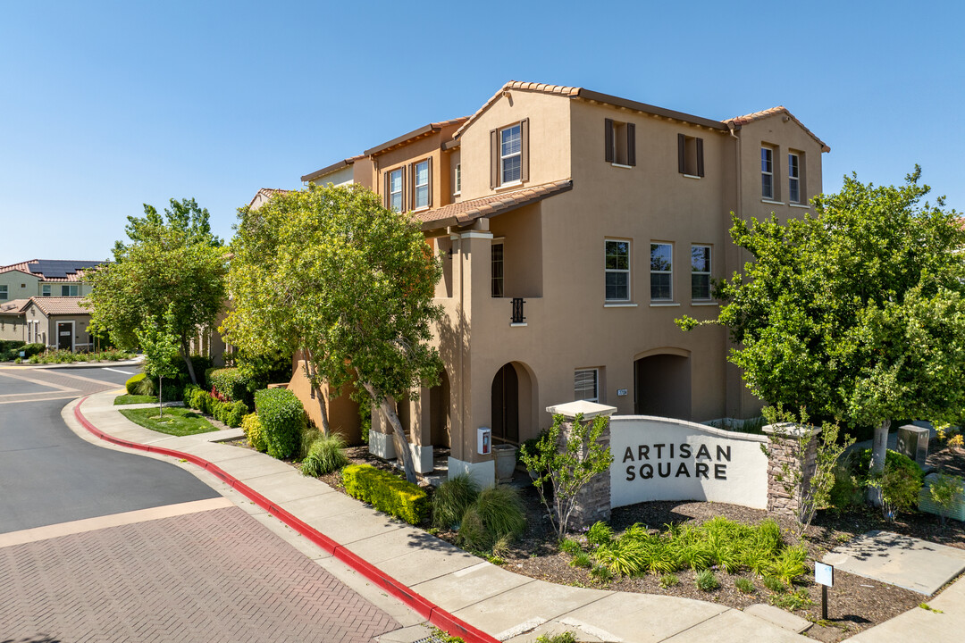 Portisol at Artisan Square in Sacramento, CA - Building Photo