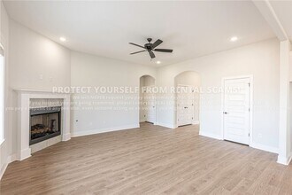 6050 W Mecklin St in Fayetteville, AR - Building Photo - Building Photo