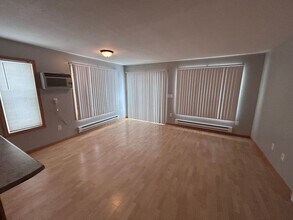 545 4th Ave SW in Valley City, ND - Building Photo - Building Photo