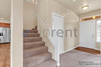 1433 Bedstone Dr SE in Olympia, WA - Foto de edificio - Building Photo