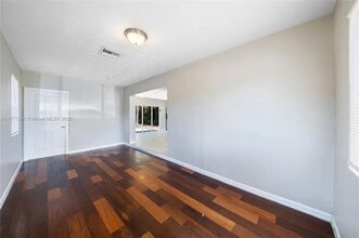 2537 Adams St in Hollywood, FL - Building Photo - Building Photo