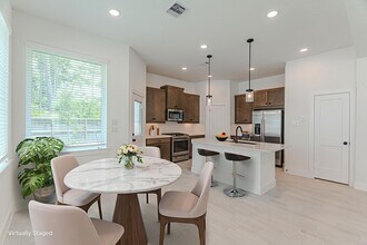 152 Red Cascade Trl in Willis, TX - Building Photo - Building Photo