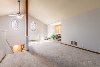 1040 Meadowview Ln in Ridgecrest, CA - Building Photo - Building Photo