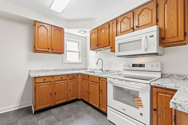 2602 Elmo Pl in Middletown, OH - Building Photo - Building Photo