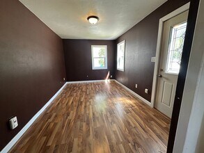 515 Pleasant St in Webster City, IA - Building Photo - Building Photo