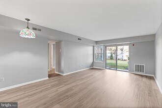 387 Independence Dr in Southampton, PA - Building Photo - Building Photo