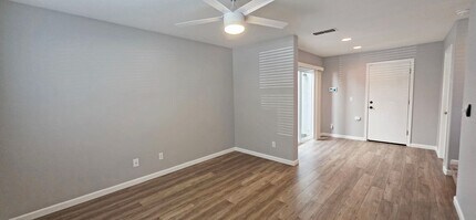 4120 Beechcraft Way in Sacramento, CA - Building Photo - Building Photo