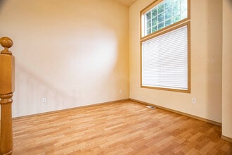 3229 S 302nd Pl in Auburn, WA - Building Photo - Building Photo