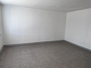 810 1st St in La Marque, TX - Building Photo - Building Photo