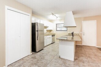 501 Ramblin Oaks Dr in Moore, OK - Building Photo - Building Photo