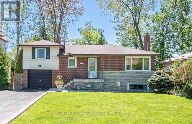 property at 109 Foxbar Rd