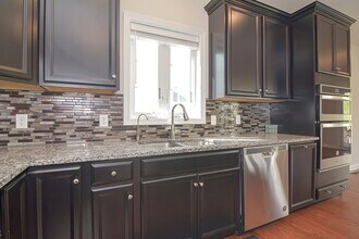 22 Walnut Way in Hopkinton, MA - Building Photo - Building Photo