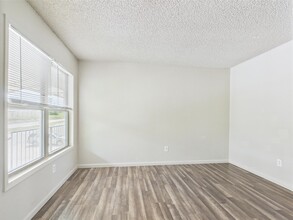 1616 9th St in Marble Falls, TX - Building Photo - Building Photo