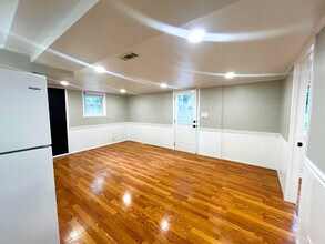 8070 Esterbrook Dr in Nashville, TN - Building Photo - Building Photo