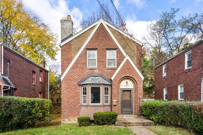 property at 2043 Boggs Ave