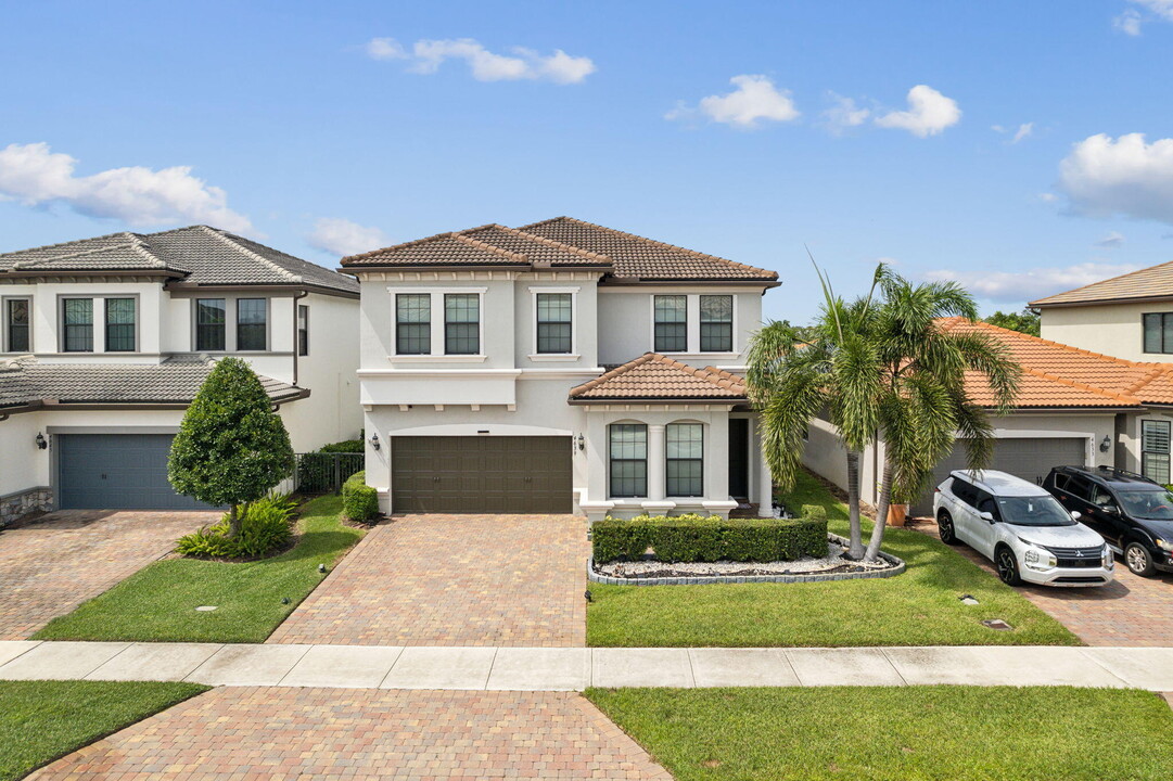 4639 San Fratello Cir in Wellington, FL - Foto de edificio