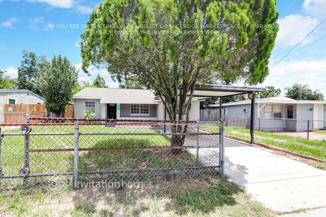 4020 E Paris St in Tampa, FL - Building Photo - Building Photo