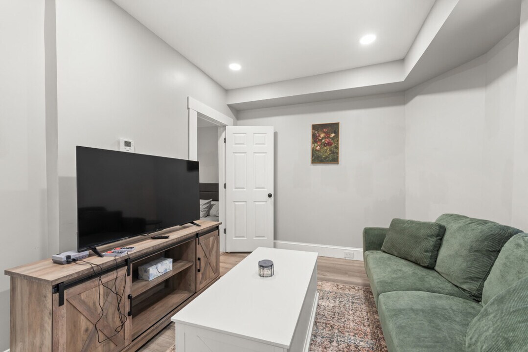 1326 W 69th St in Cleveland, OH - Building Photo