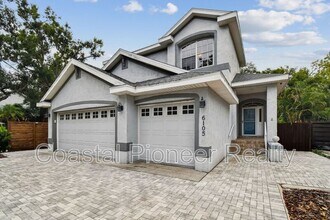6105 S Elkins Ave in Tampa, FL - Building Photo - Building Photo