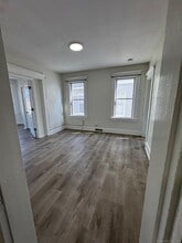 133 Ash St, Unit 2 in Bridgeport, CT - Building Photo - Building Photo
