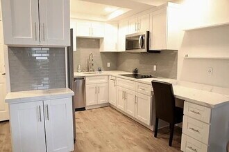 1682 Circa Del Lago in San Marcos, CA - Building Photo - Building Photo