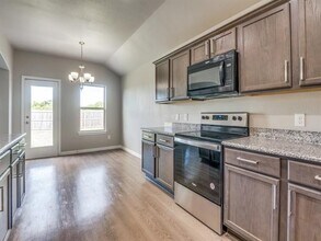 1525 Portofino Dr in Dallas, TX - Building Photo - Building Photo