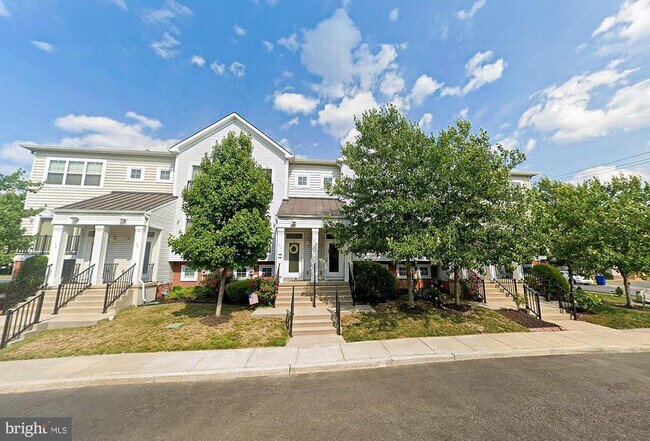 property at 48 S Poplar St