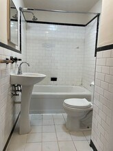 242 E Orange St in Lancaster, PA - Building Photo - Building Photo