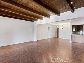 8315 Valecrest Dr in Los Angeles, CA - Building Photo - Building Photo