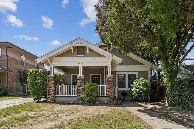property at 5628 Goodwin Ave