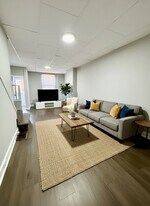 252 E Cambria St in Philadelphia, PA - Building Photo