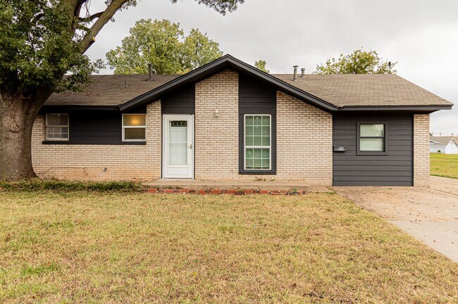 650 NW 5th St in Moore, OK - Building Photo - Building Photo