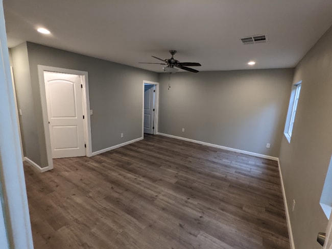 property at 2537 Maynard Dr