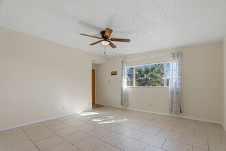 1105 N Clark Dr in El Paso, TX - Building Photo - Building Photo