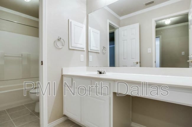 7001 Van Gogh Dr in Plano, TX - Building Photo - Building Photo