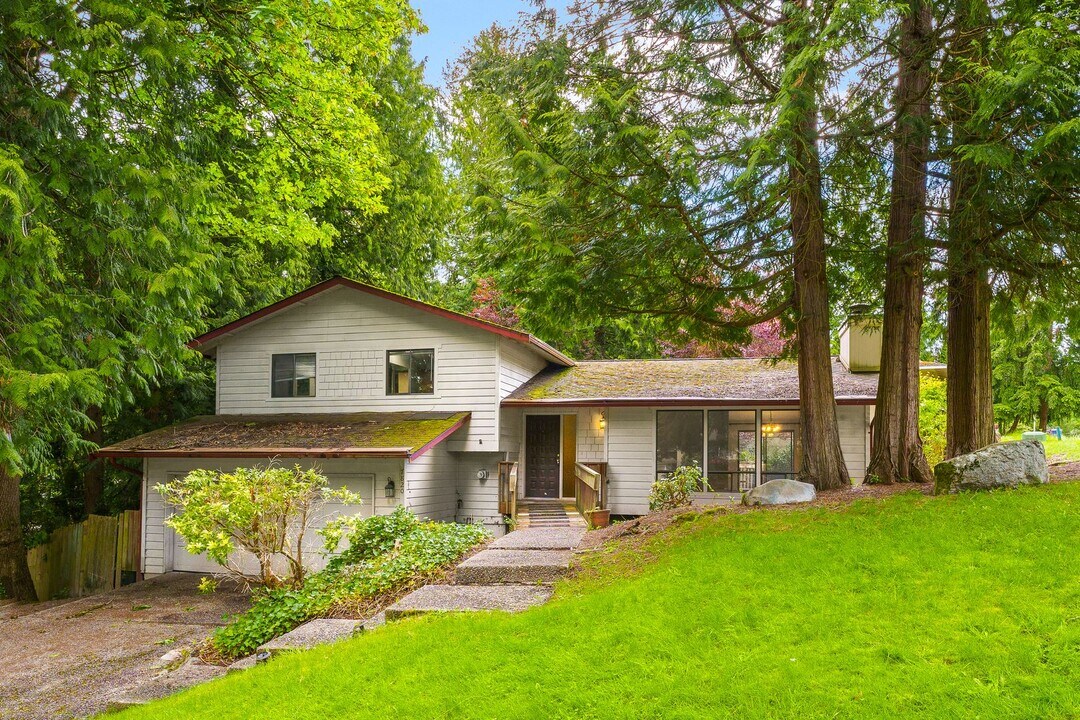 7820 147th Ave NE in Redmond, WA - Building Photo