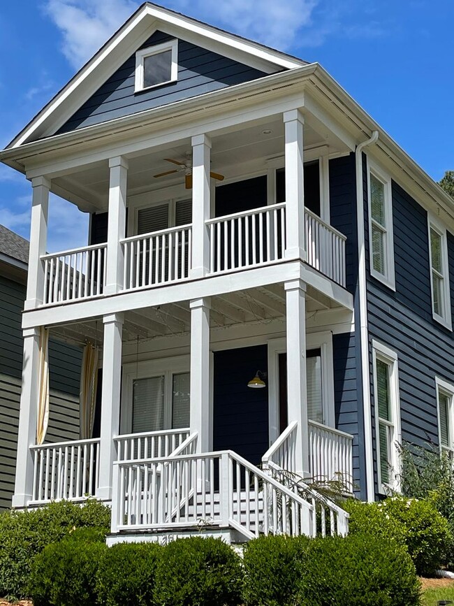 property at 129 Carolina Ct