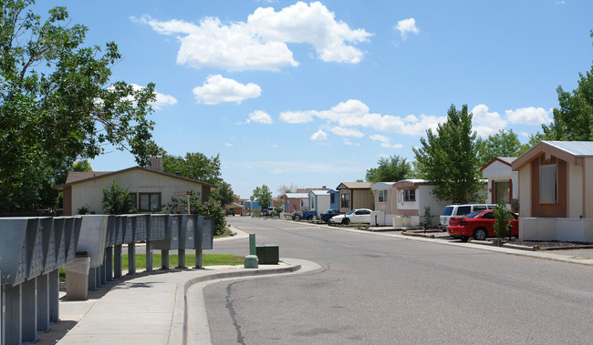 Vista MHC in Albuquerque, NM - Building Photo - Building Photo