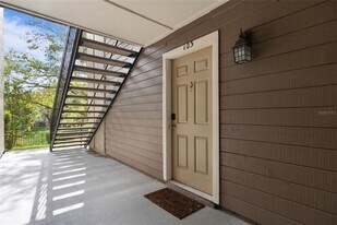 241 Afton Square in Altamonte Springs, FL - Building Photo