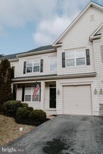 110 Quinton Oaks Cir in Stephens City, VA - Building Photo - Building Photo