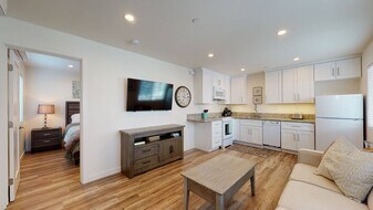 5647 Gaines St in San Diego, CA - Building Photo