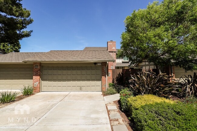 34320 Gadwall Common, Unit 201