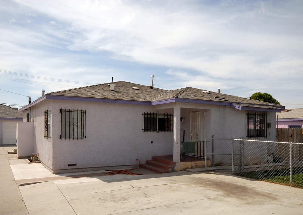 5960-5964 Ludell St in Bell Gardens, CA - Building Photo