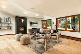 411 W Francis St in Aspen, CO - Building Photo - Building Photo