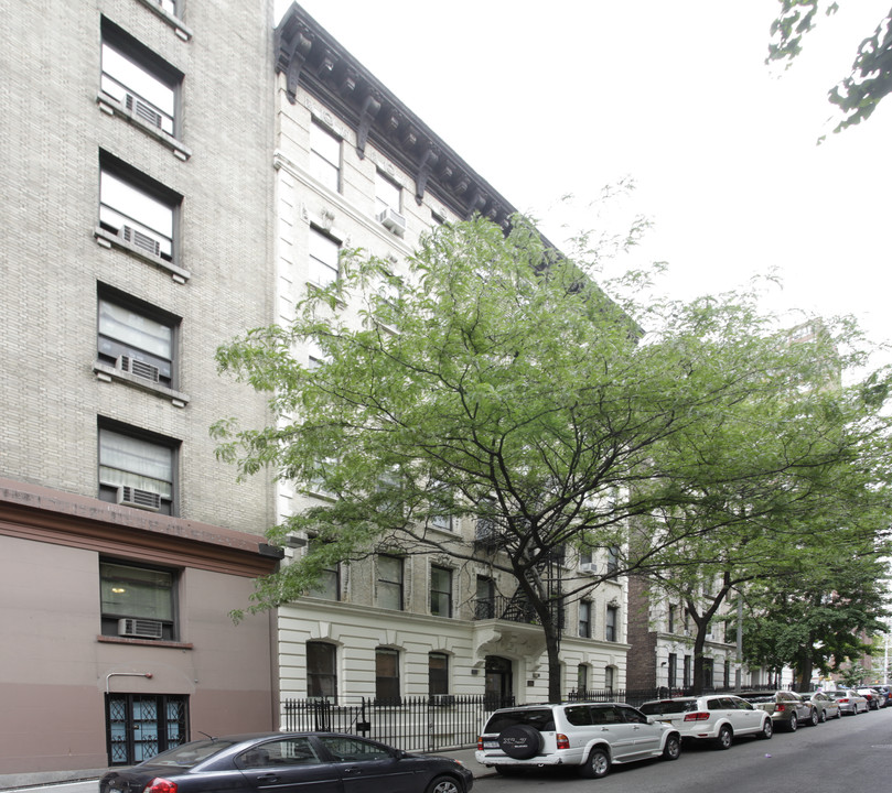 203-205 W 94th St in New York, NY - Building Photo