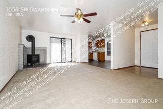 1558 SW Swantown Rd in Oak Harbor, WA - Building Photo - Building Photo