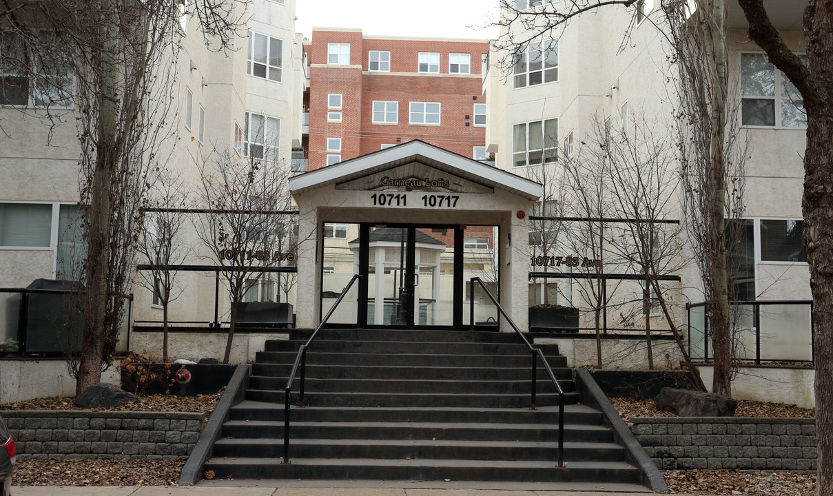 Garneau Lofts in Edmonton, AB - Building Photo