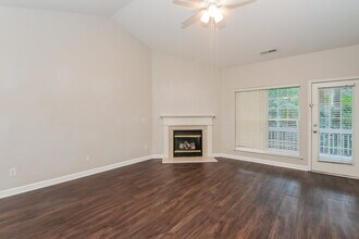 12123 Hampton Pl Dr in Charlotte, NC - Building Photo - Building Photo